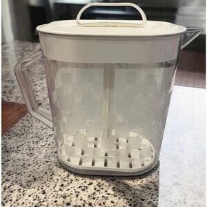 Pampered Chef Family Size Quick Stir Pitcher 1 Gallon 4L Checkerboard 2275 White